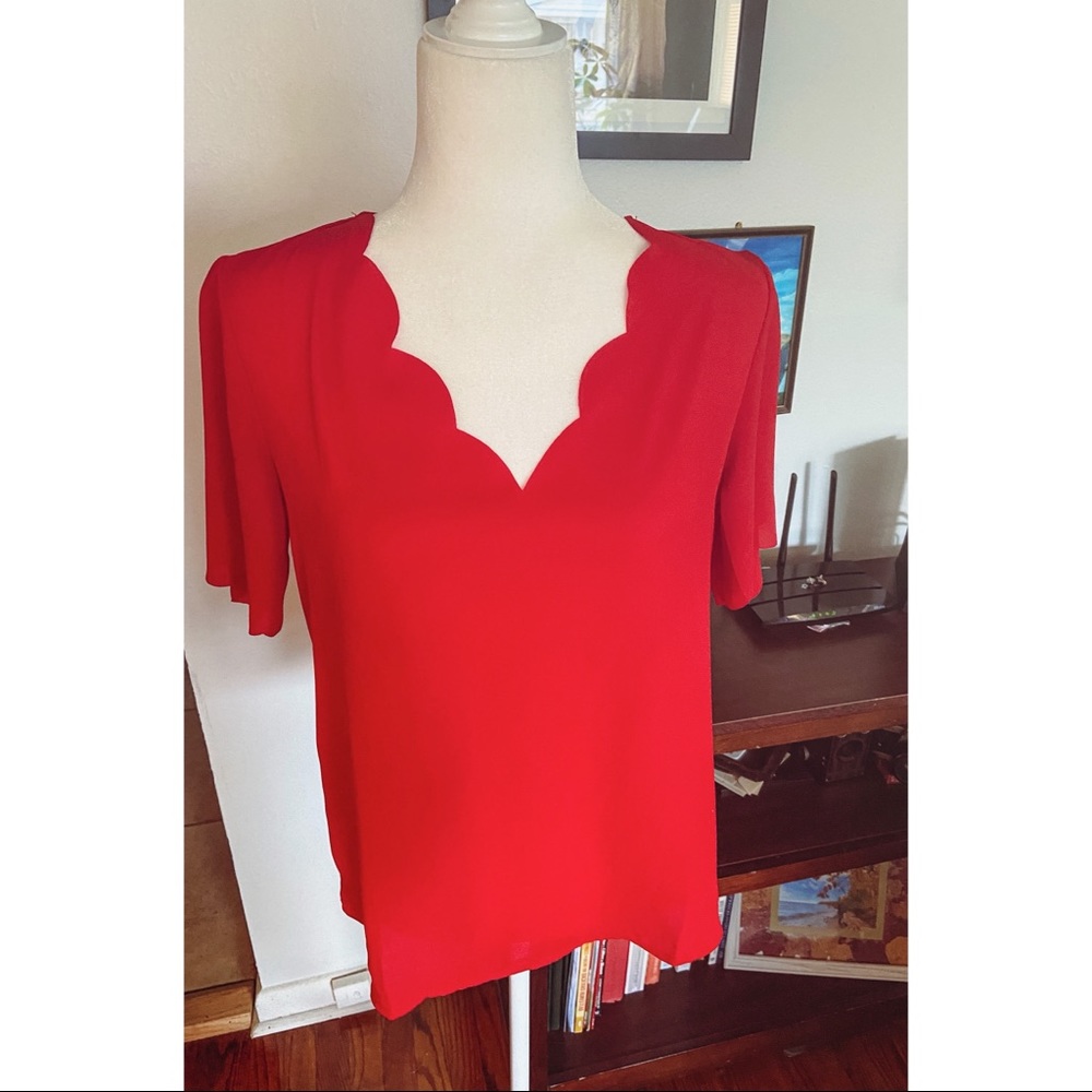 Red top, scallop v neck